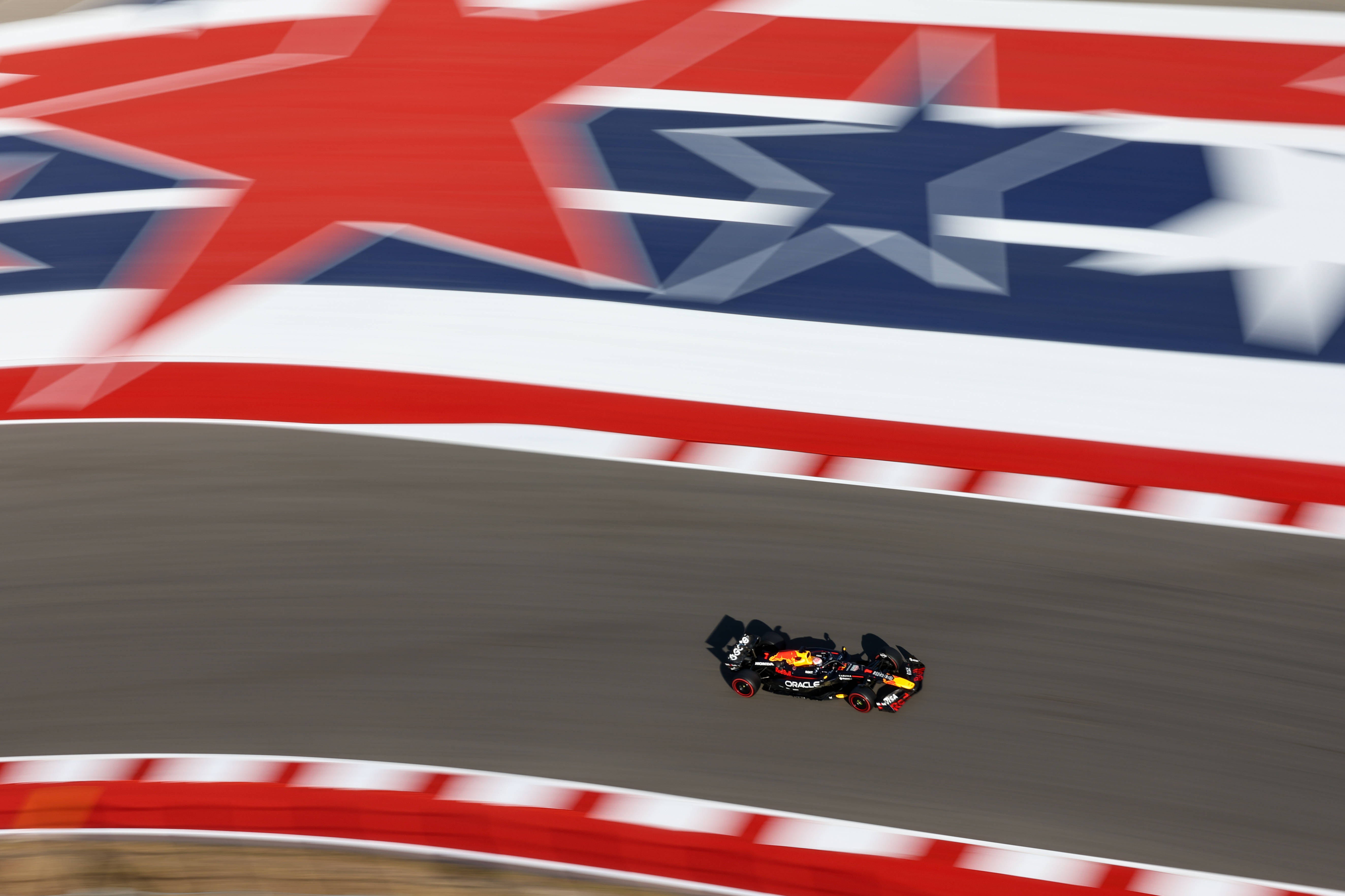 开云体育app-包含红牛车队绝杀哈斯车队，维斯塔潘带队取胜的词条